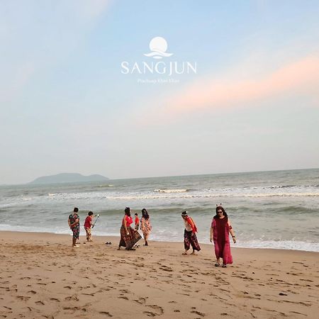 Sangjun On Beach Resort Bang Saphan Ngoại thất bức ảnh